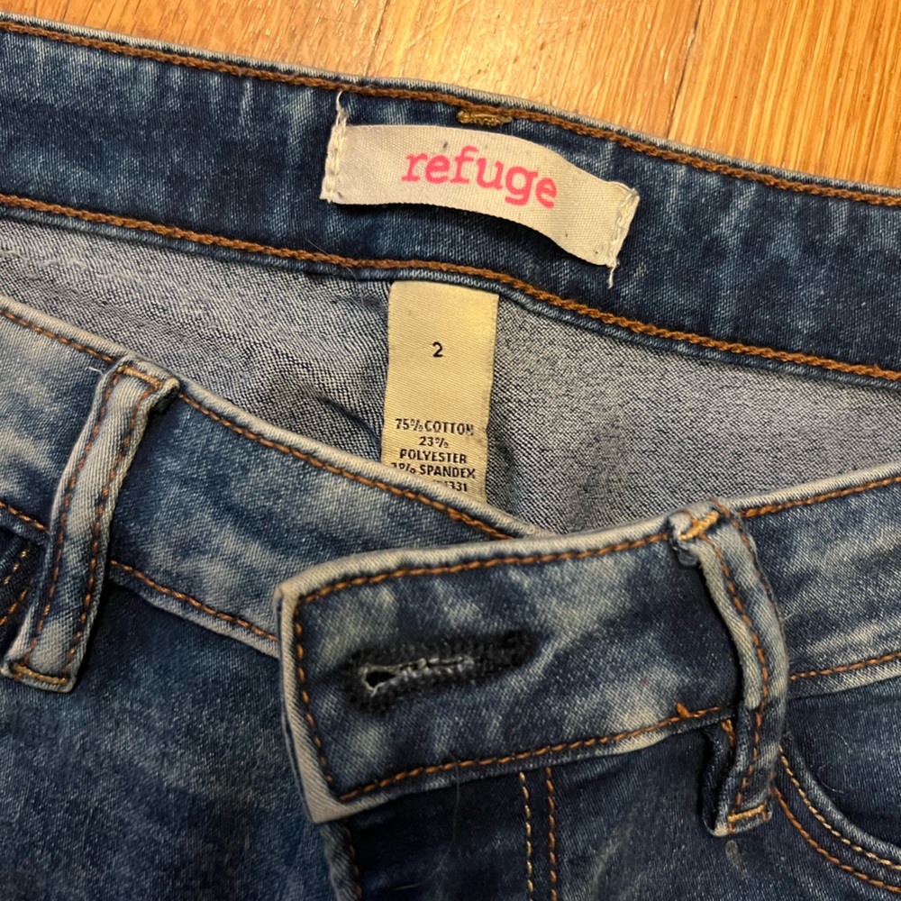 Refuge jeans size 2 - Picture 3 of 3